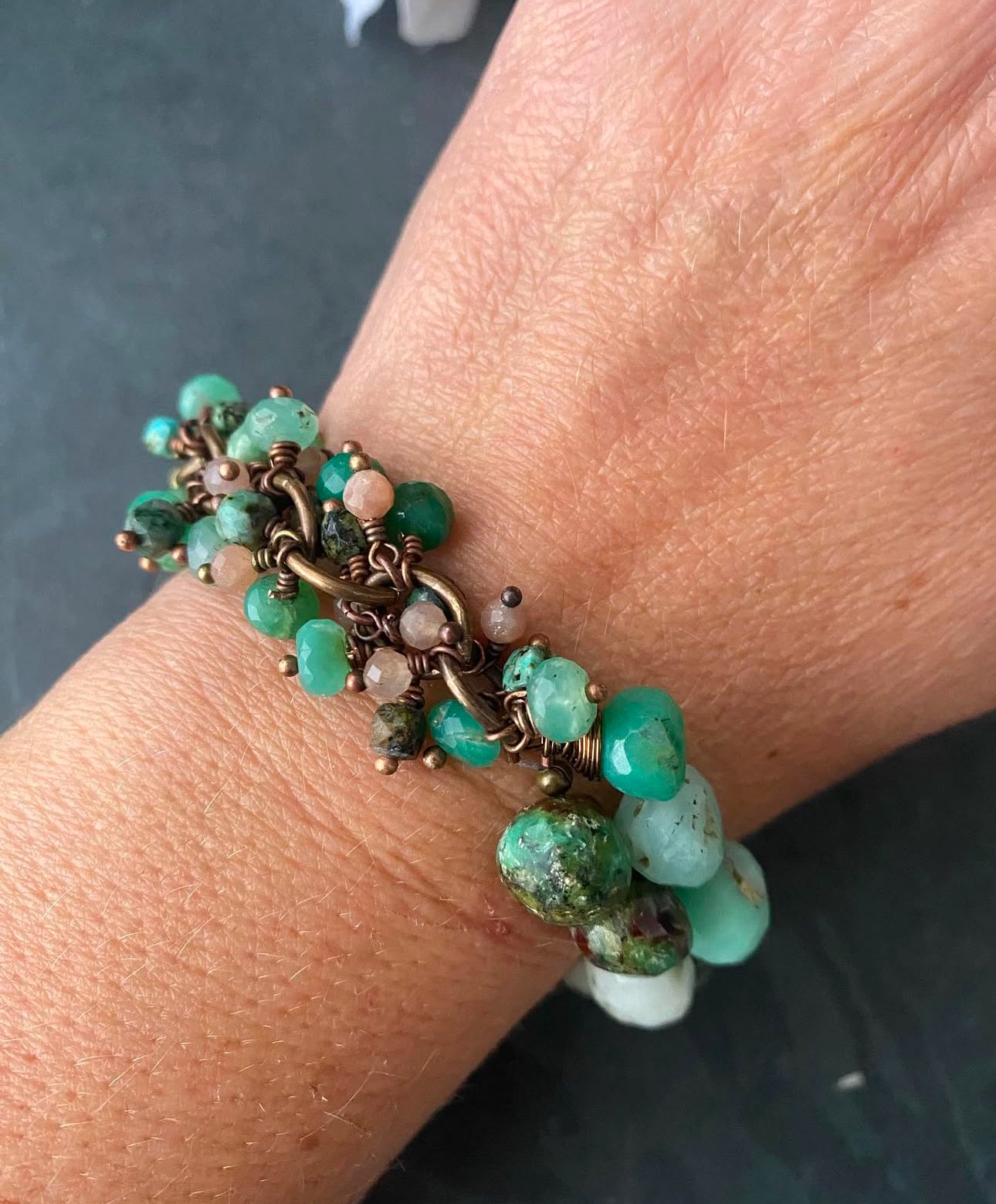 Chrysoprase stone,copper metal, bracelet.