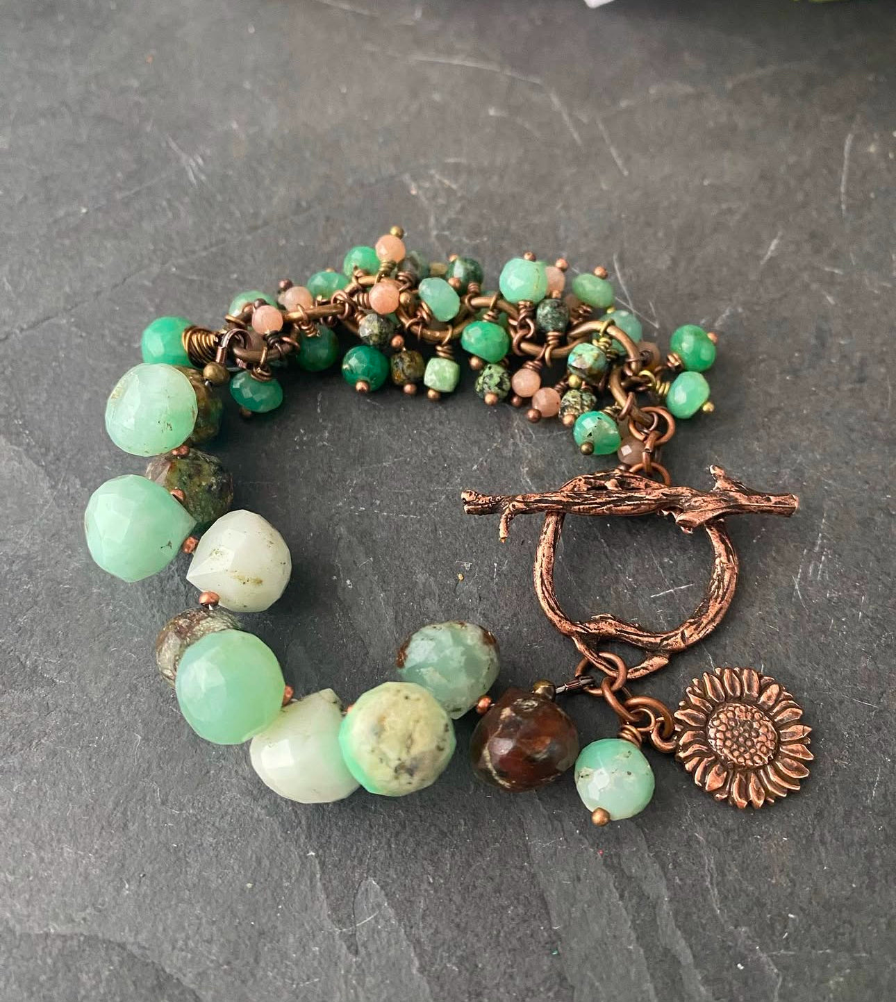 Chrysoprase stone,copper metal, bracelet.